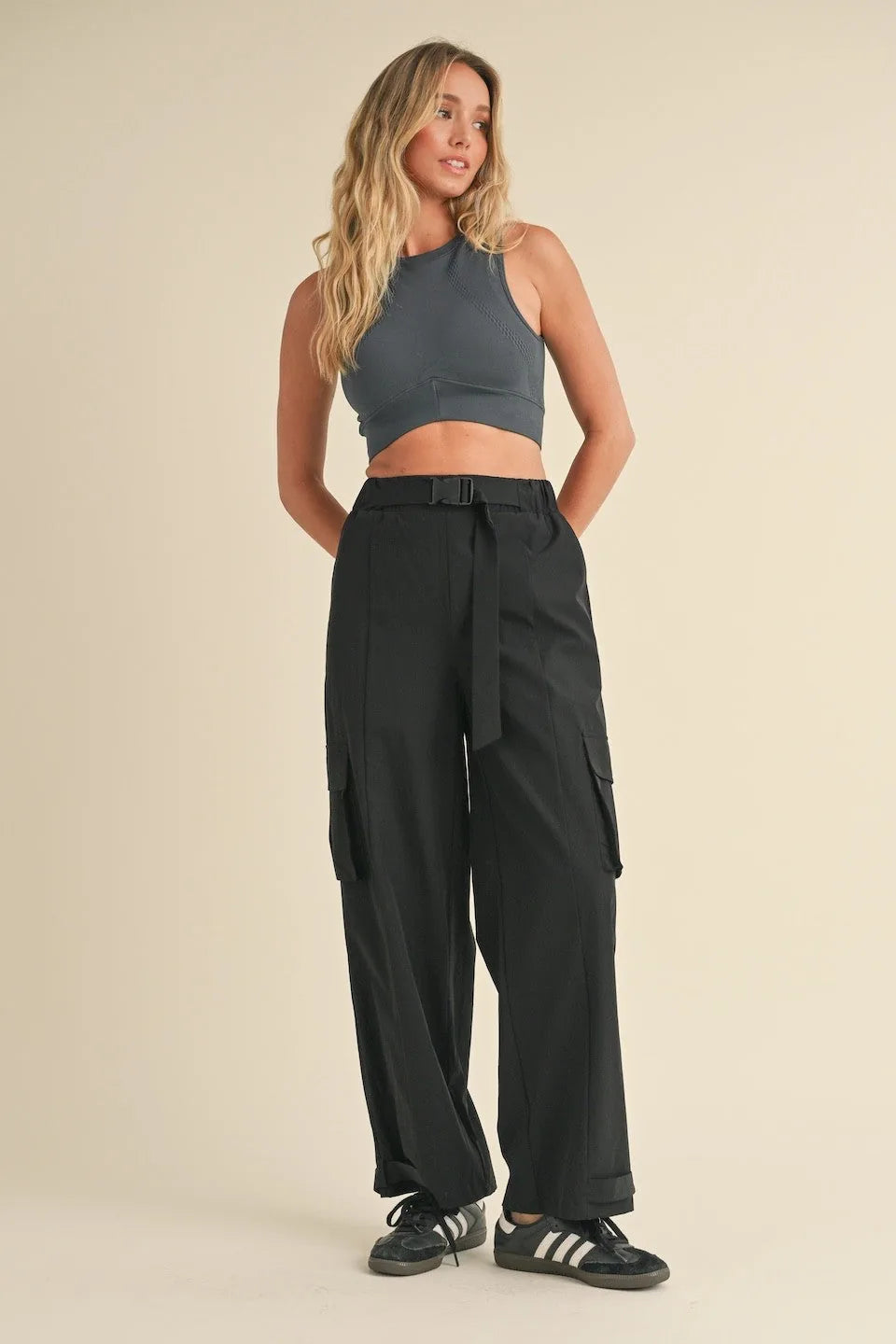 Seamless Ribbed Crop Tank Top - Tank Top