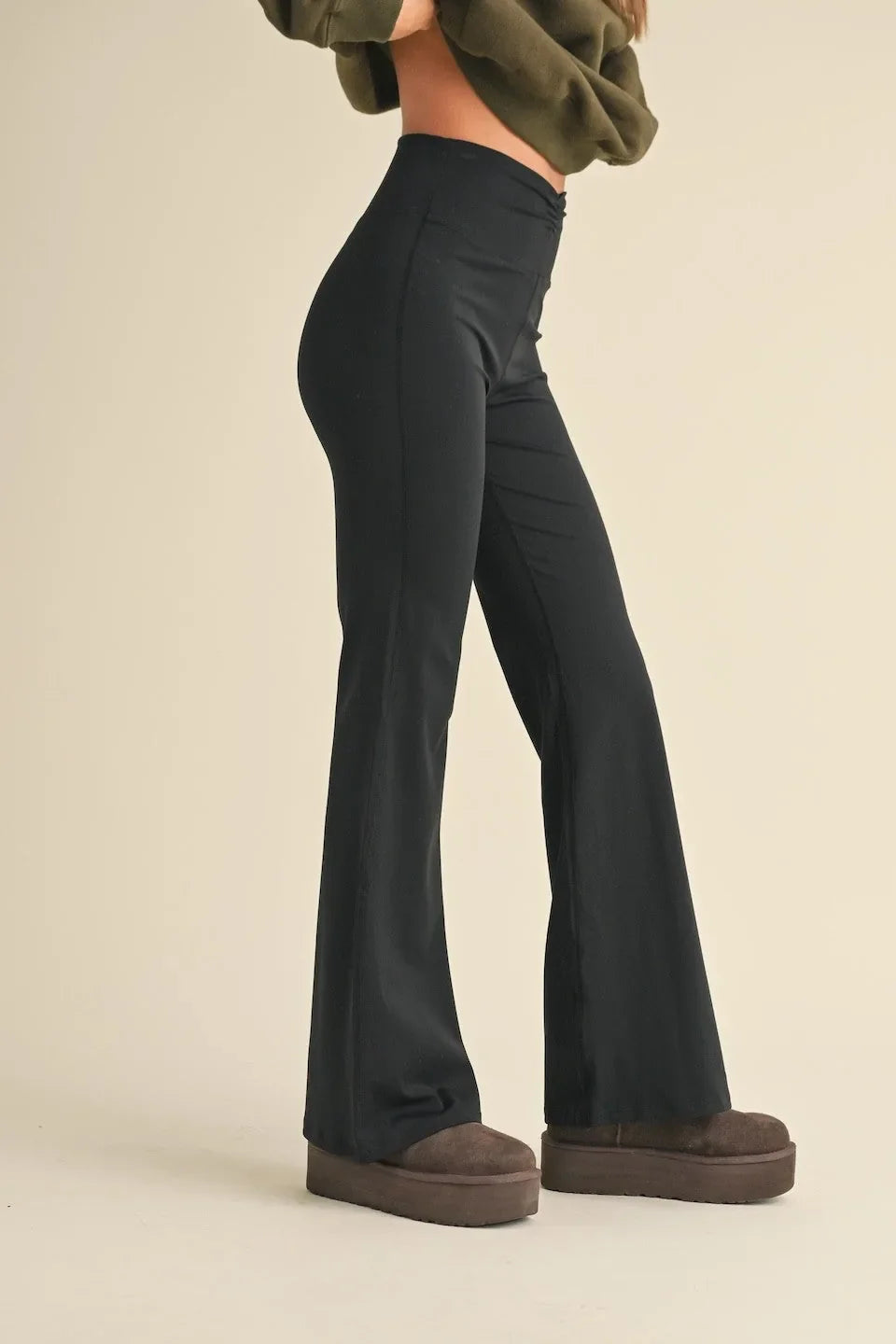 Ruched Waist Flare Leggings with High-Rise Fit - Active Leggings