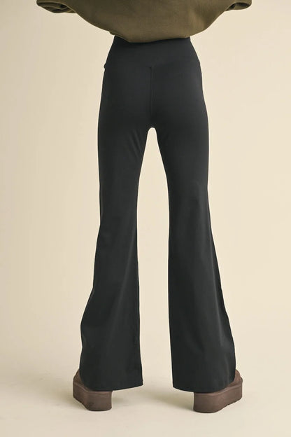 Ruched Waist Flare Leggings with High-Rise Fit - Active Leggings
