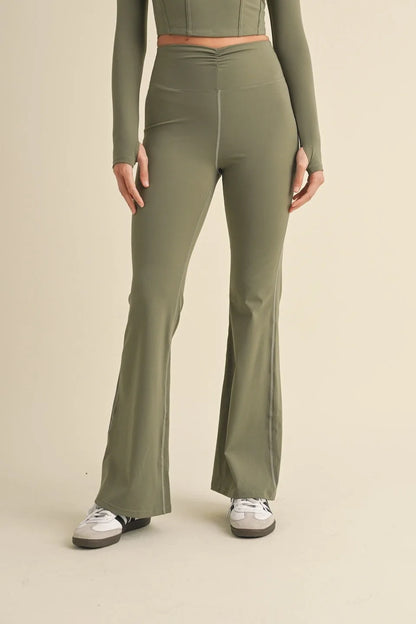 Ruched Waist Flare Leggings with High-Rise Fit - Active Leggings