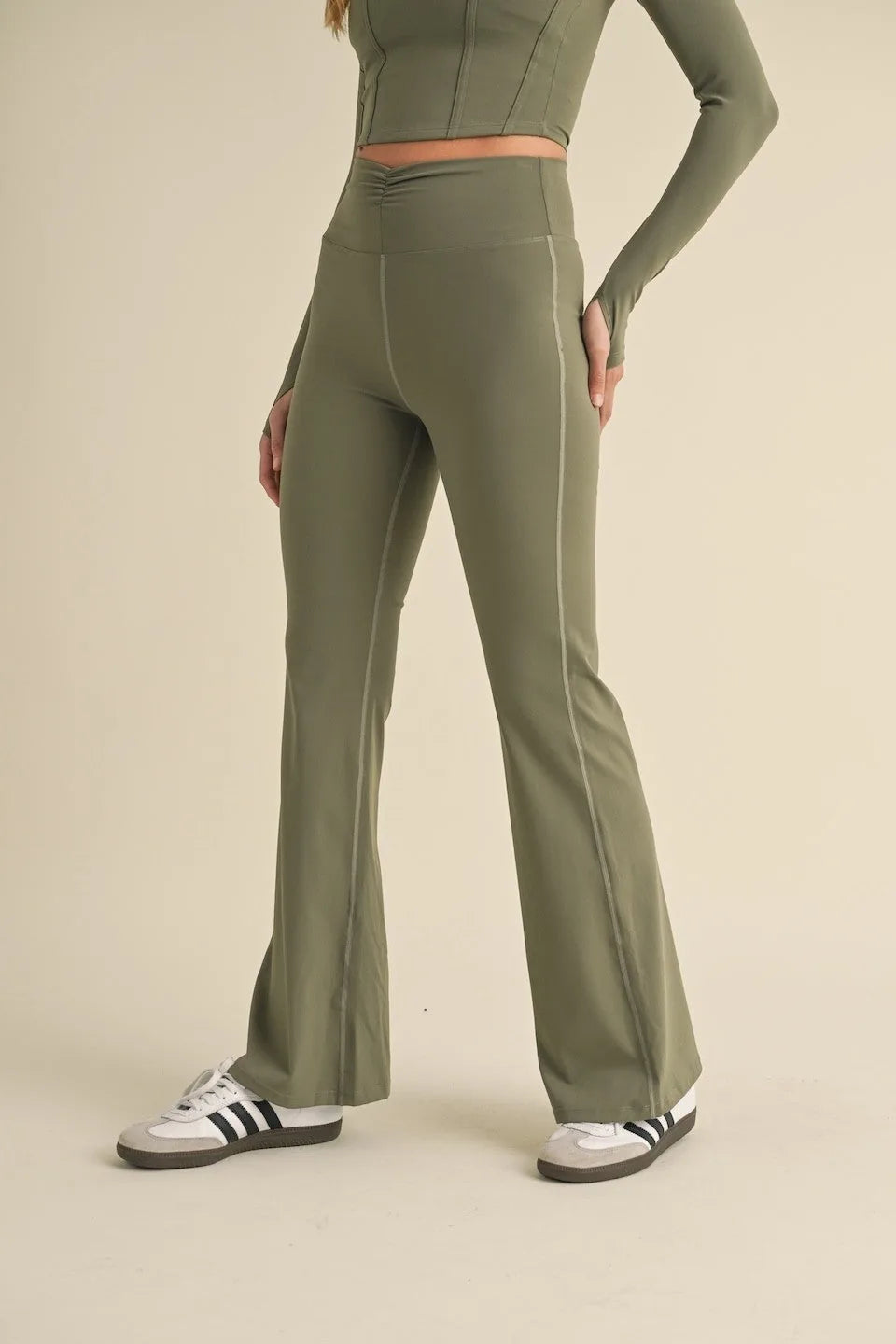Ruched Waist Flare Leggings with High-Rise Fit - Active Leggings