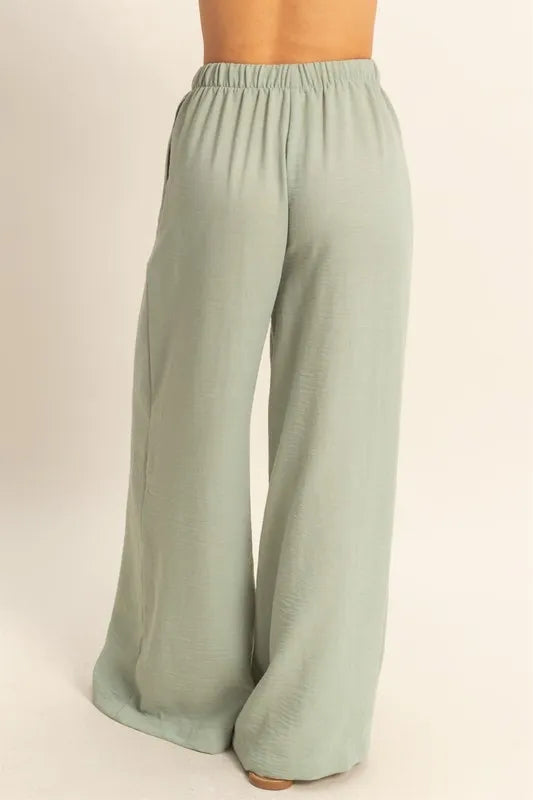 Elasticized Waist Wide Leg Pants – outfit idea for women | Ro + Ivy