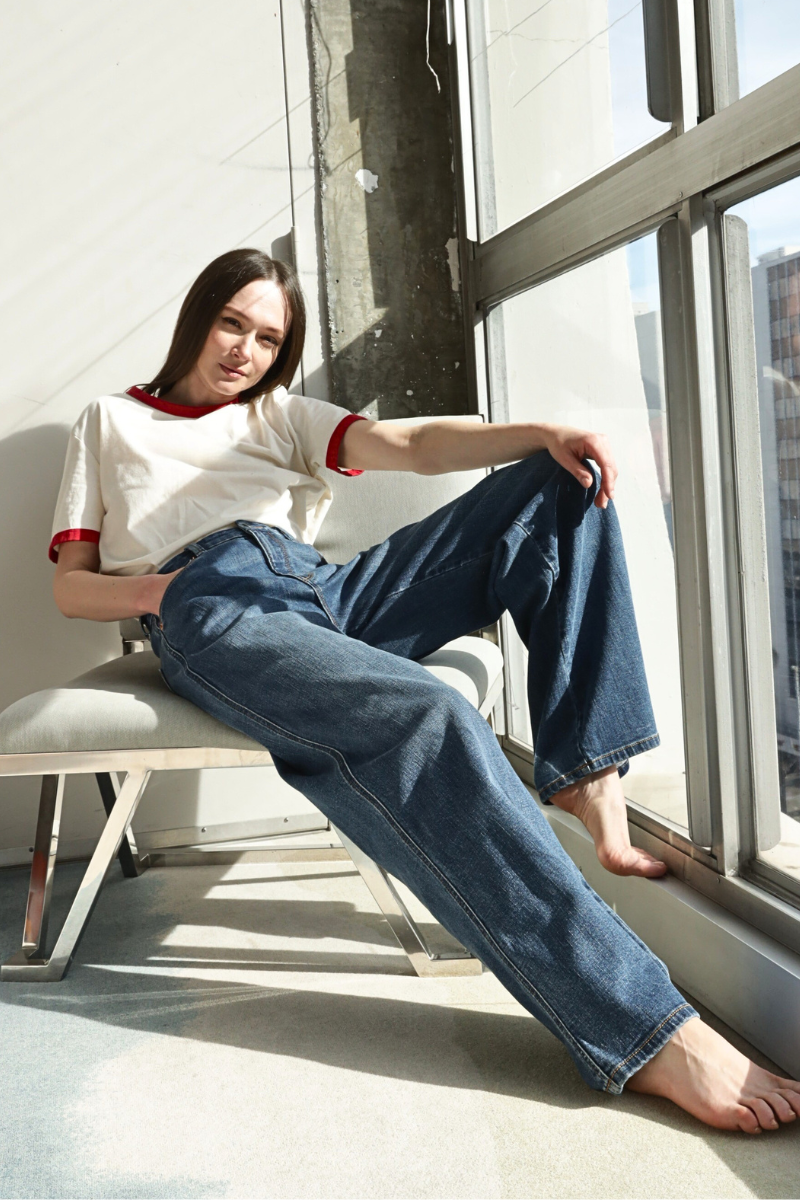 High-Rise Relaxed Palazzo Wide Leg Jeans — Medium Stone Wash Elastic Waist - Jeans