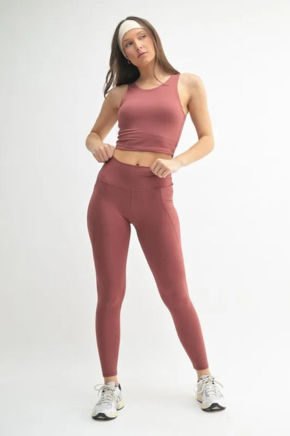 Venice Cloud Light Sculpt High-Waisted Leggings – outfit idea for women | Ro + Ivy