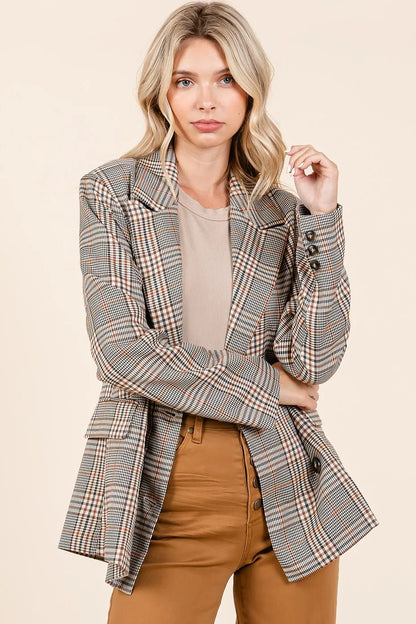 Plaid Double Breasted Relaxed Fit Blazer – outfit idea for women | Ro + Ivy