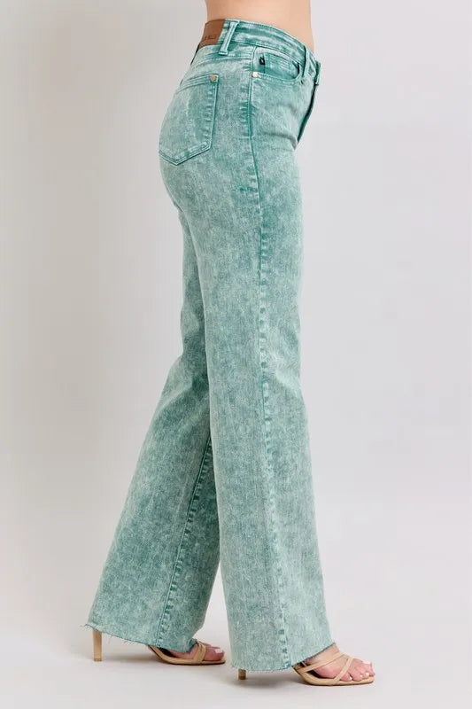 Full Size High Waist Garment Dyed Raw Hem Dad Jean Plus Size – outfit idea for women | Ro + Ivy