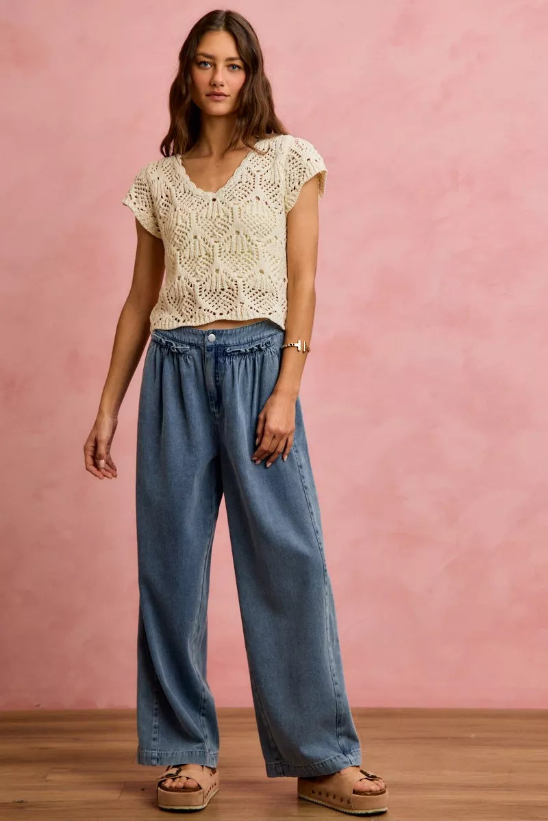 Women's Ruffle Front Mid Rise Wide Leg Jeans - Jeans