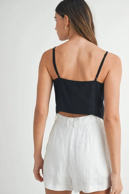 Linen Mix Button Down Tank Top – outfit idea for women | Ro + Ivy