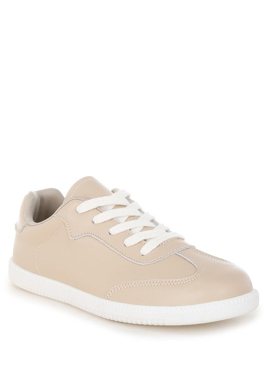 Beige Classic Casual Sneakers | Trendy Sneakers Outfit Idea for Women by Ro + Ivy | Elevated Basics, Modern Comfort & Style