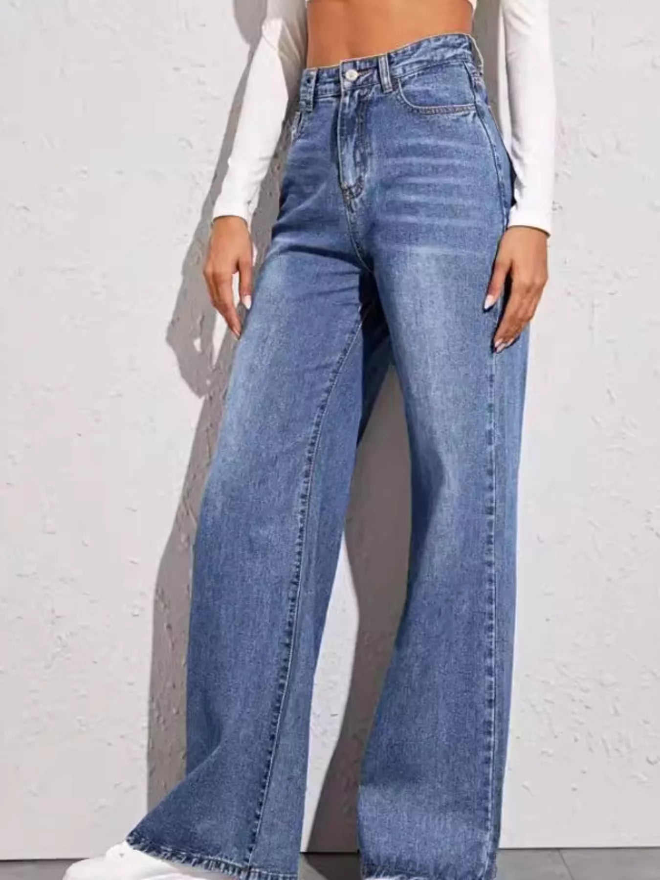 Light Wash High-Waisted Wide Leg Jeans - Jeans