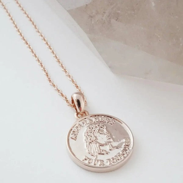 Lady Gisela Necklace Trendy Necklaces Outfit Idea for Women | Ro + Ivy