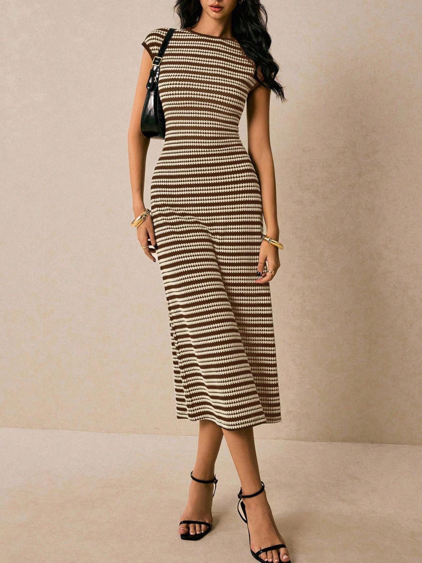 Round Neck Short Sleeve Striped Bodycon Midi Dress - Midi Dresses