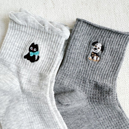 Set of 2 Cat And Dog Design Crew Socks | Trendy Socks Outfit Idea for Women by Ro + Ivy | Elevated Basics, Modern Comfort & Style