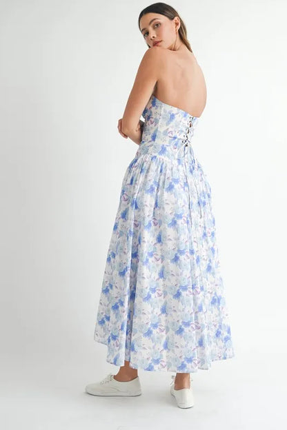 Sweetheart Neckline Floral Printed Midi Dress – outfit idea for women | Ro + Ivy