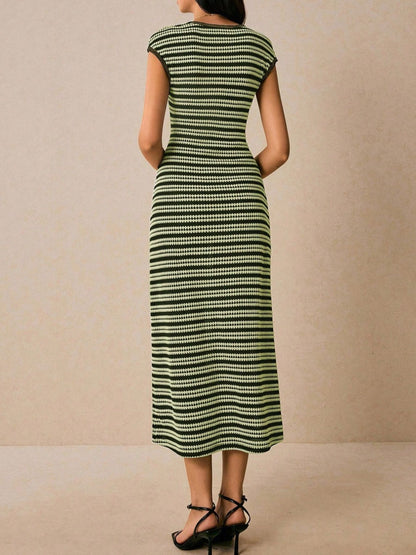 Round Neck Short Sleeve Striped Bodycon Midi Dress - Midi Dresses