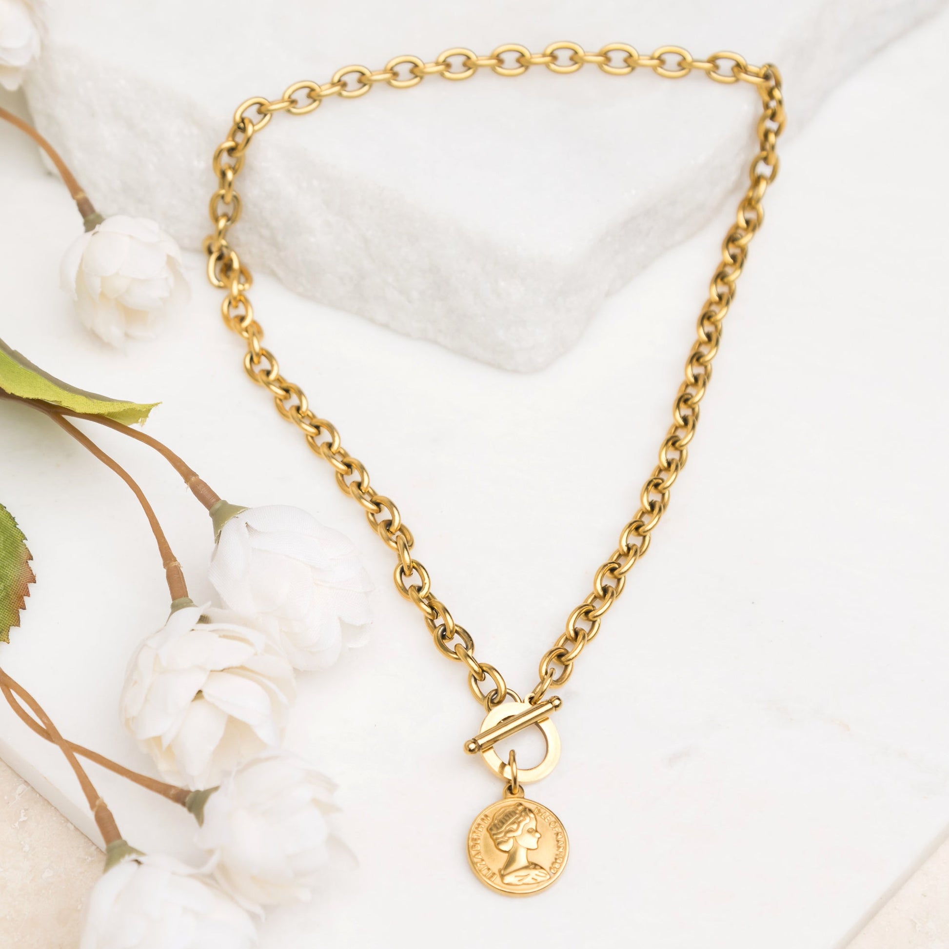 Coin Accent Chain Necklace - Gold