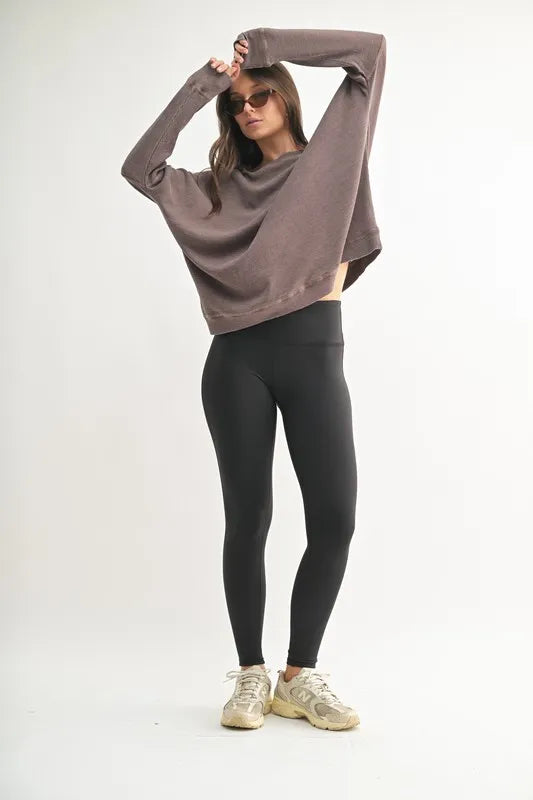 Essential Solid Leggings – outfit idea for women | Ro + Ivy