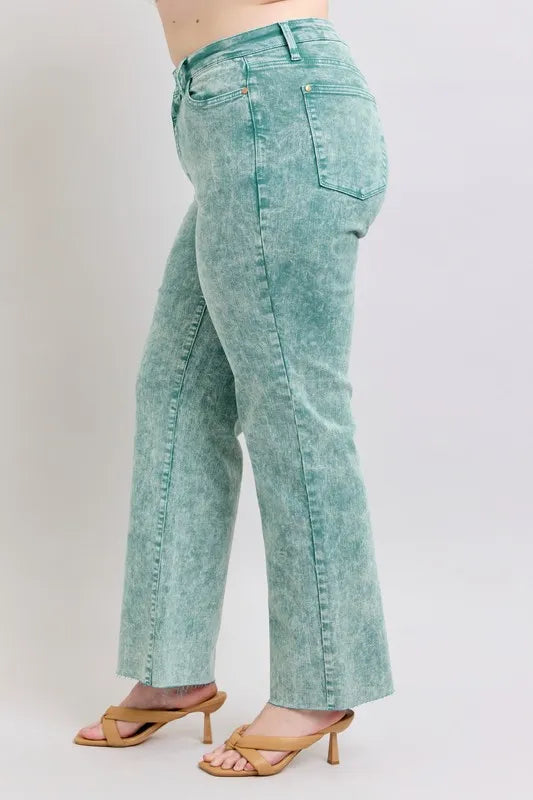 Full Size High Waist Garment Dyed Raw Hem Dad Jean Plus Size – outfit idea for women | Ro + Ivy