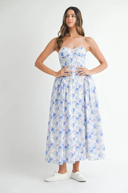 Sweetheart Neckline Floral Printed Midi Dress – Blue outfit idea for women | Ro + Ivy