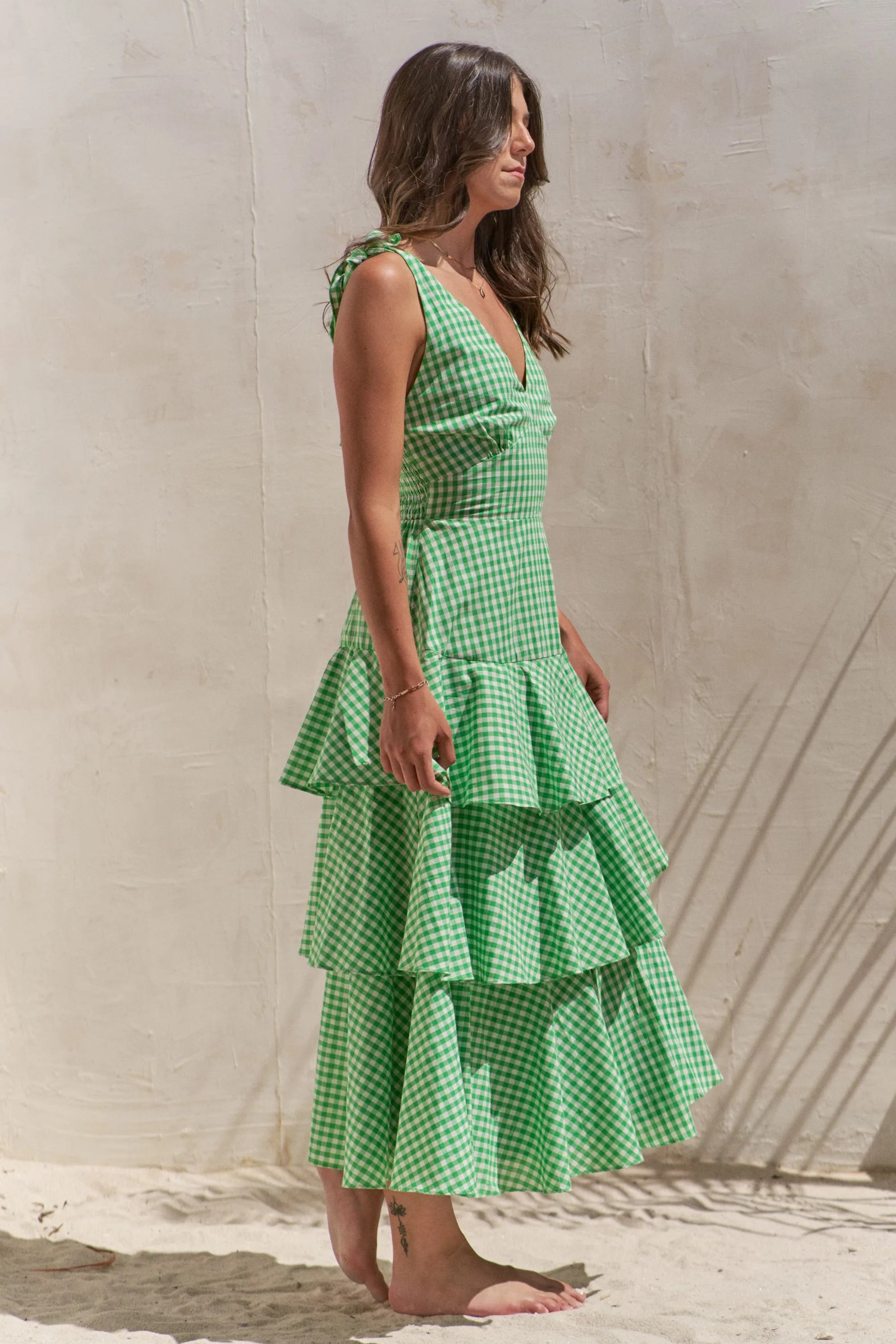 Full Size Sleeveless Gingham Print Tiered Midi Dress Plus Size – outfit idea for women | Ro + Ivy