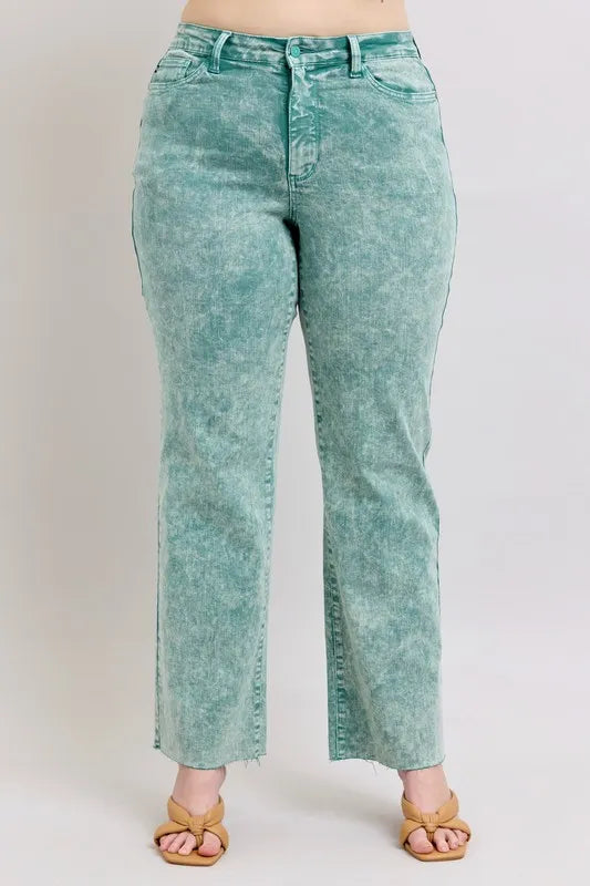 Full Size High Waist Garment Dyed Raw Hem Dad Jean Plus Size – outfit idea for women | Ro + Ivy