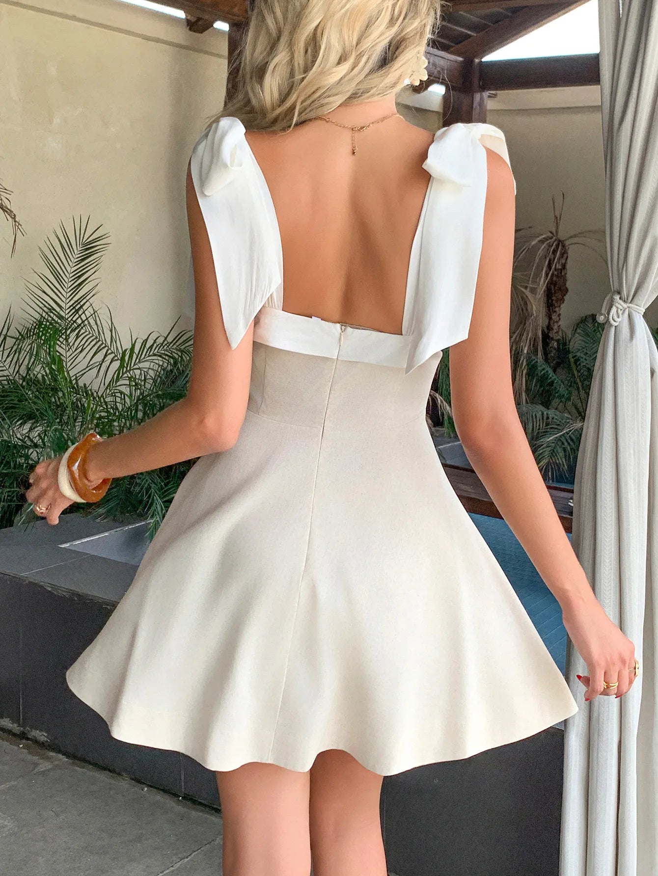 Women's Flowy Square Neck Tie Shoulder Mini Dress - Mini Dresses