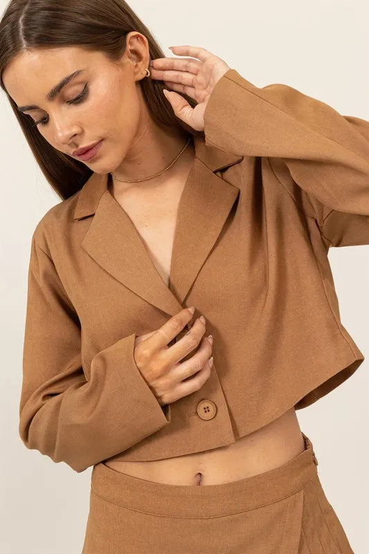 Cropped Button-Down Blazer In Khaki – KHAKI outfit idea for women | Ro + Ivy