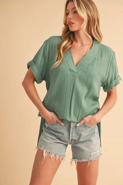 V-Neck Side Slit Short Sleeve Blouse | Trendy Blouses Outfit Idea for Women by Ro + Ivy | Elevated Basics, Modern Comfort & Style