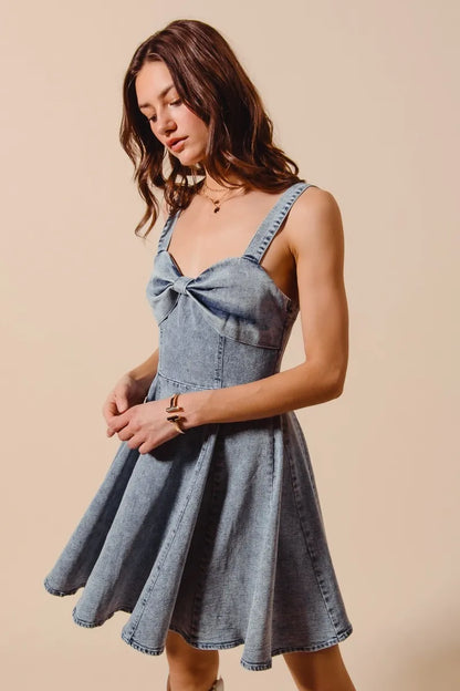 Mineral Washed Sweetheart Bow Neckline Fit and Flare Dress in Denim | Trendy Knee Length Dresses Outfit Idea for Women by Ro + Ivy | Elevated Basics, Modern Comfort & Style