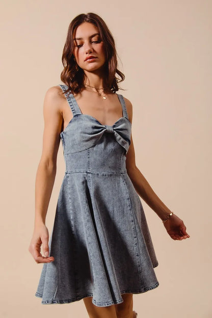 Mineral Washed Sweetheart Bow Neckline Fit and Flare Dress in Denim | Trendy Knee Length Dresses Outfit Idea for Women by Ro + Ivy | Elevated Basics, Modern Comfort & Style