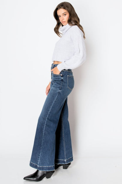 Tummy Control 90'S Vintage Wide Jeans | Trendy Jeans Outfit Idea for Women by Ro + Ivy | Elevated Basics, Modern Comfort & Style