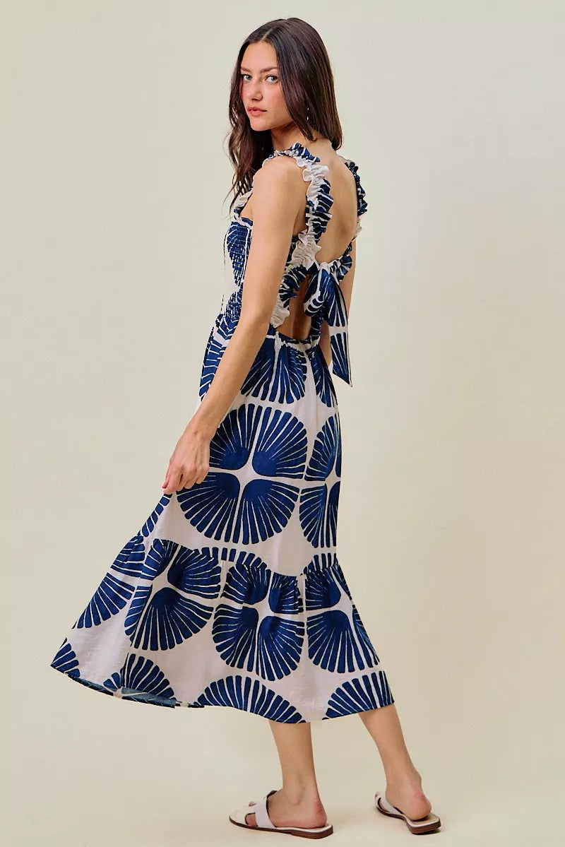 Women's Abstract Print Smocked Tiered Midi Dress - Midi Dresses