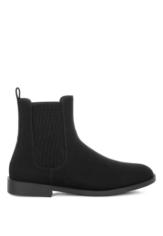 Low Block Heel Chelsea Boots | Trendy Boots Outfit Idea for Women by Ro + Ivy | Elevated Basics, Modern Comfort & Style