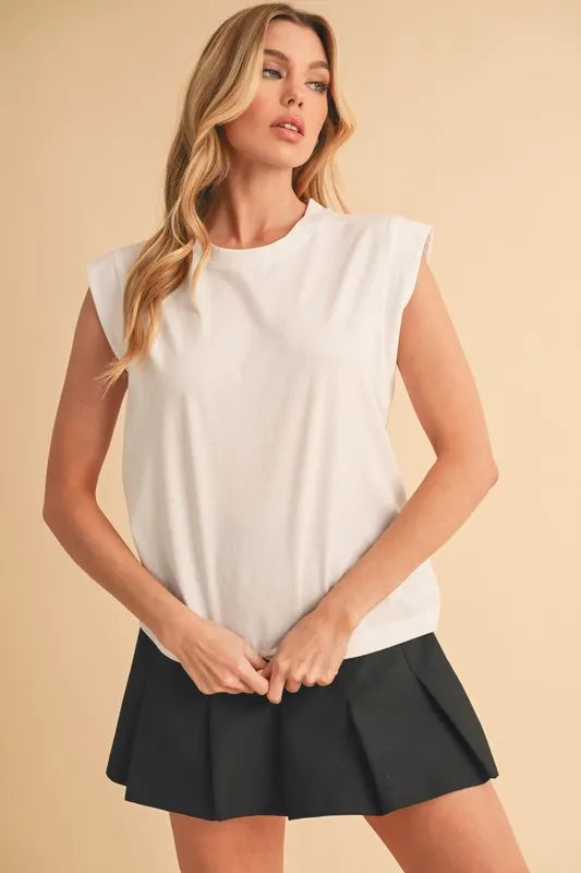 Solid Color Round Neck Tank Top – WHITE outfit idea for women | Ro + Ivy