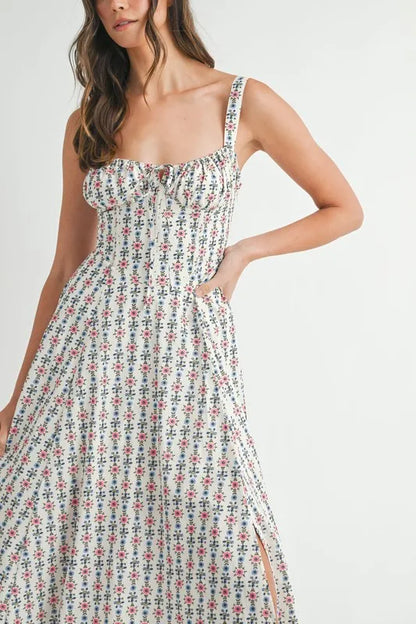 Floral Print Bustier Back Lace Up Midi Dress – outfit idea for women | Ro + Ivy