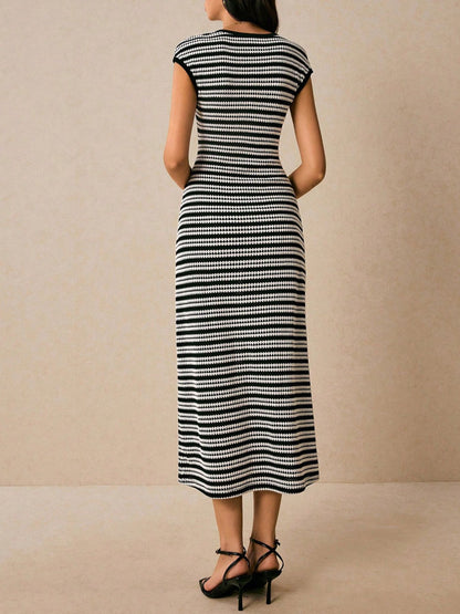 Round Neck Short Sleeve Striped Bodycon Midi Dress - Midi Dresses