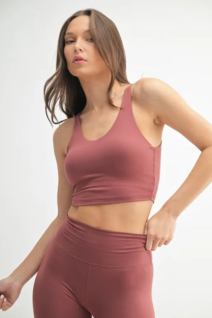 Venice Cloud Light U-back Active Tank – outfit idea for women | Ro + Ivy