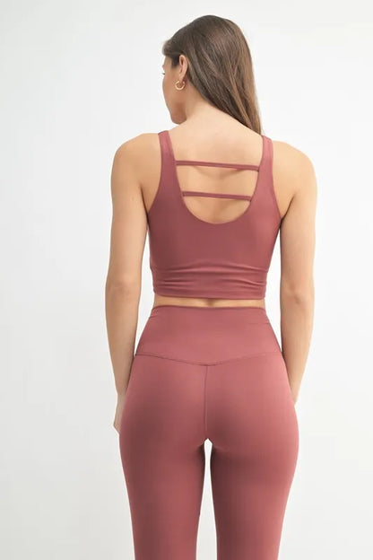 Venice Cloud Light U-back Active Tank – outfit idea for women | Ro + Ivy