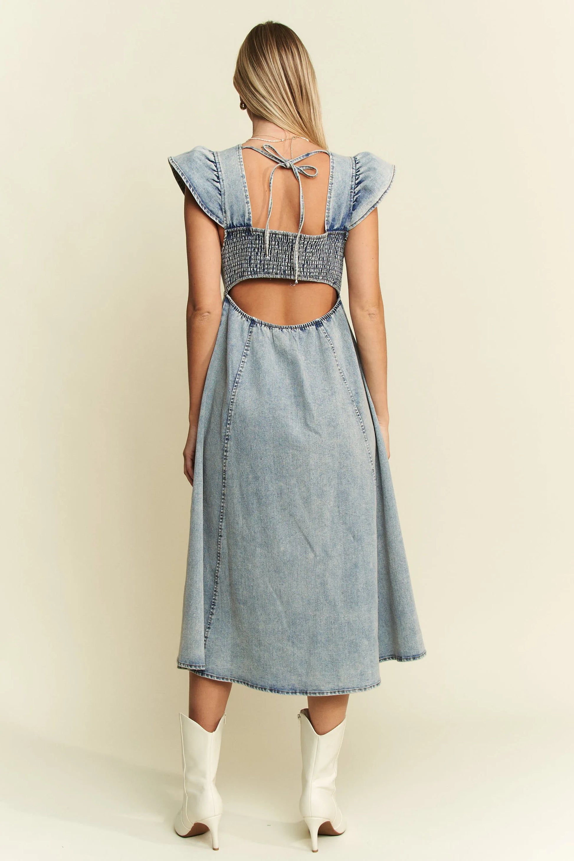 Ruffled Denim Blue Midi Dress – outfit idea for women | Ro + Ivy