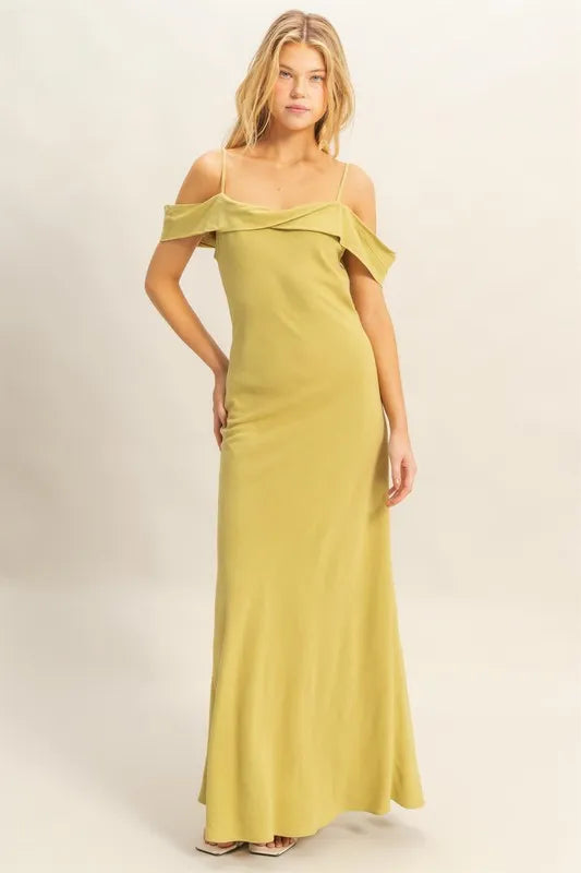 Flattering Fit Cami Maxi Dress – MATCHA outfit idea for women | Ro + Ivy