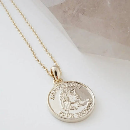 Lady Gisela Necklace Trendy Necklaces Outfit Idea for Women | Ro + Ivy