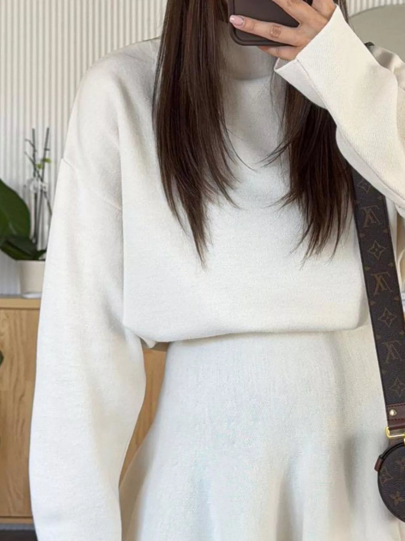 Women's Round Neck Long Sleeve Mini Sweater Dress - Sweater Dresses