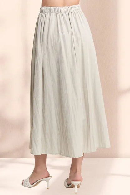 Drawstring Waist Crinkle Maxi Skirt – outfit idea for women | Ro + Ivy