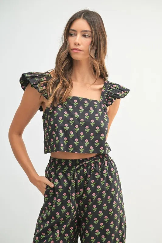 Floral Print Ruffle Top And Pants Set – outfit idea for women | Ro + Ivy