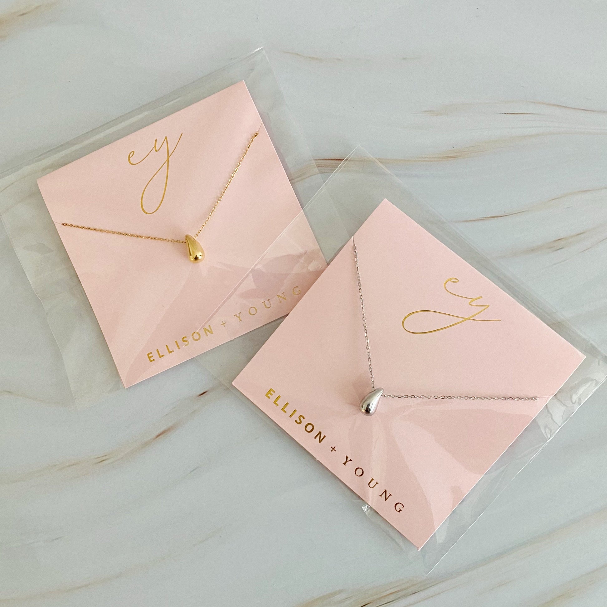 Dainty Teardrop Pendant Necklace — Minimalist Everyday Jewelry - Necklaces