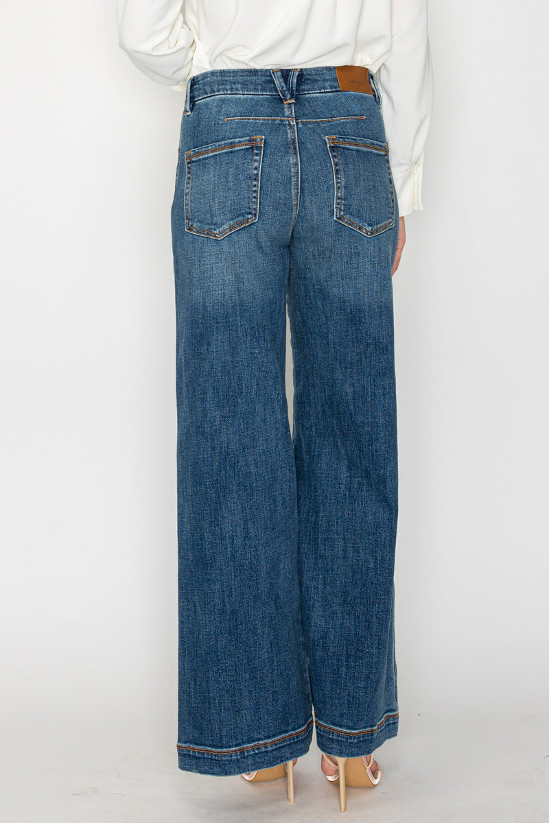 High-Rise Relaxed Palazzo Wide Leg Jeans — Medium Stone Wash Elastic Waist - Jeans