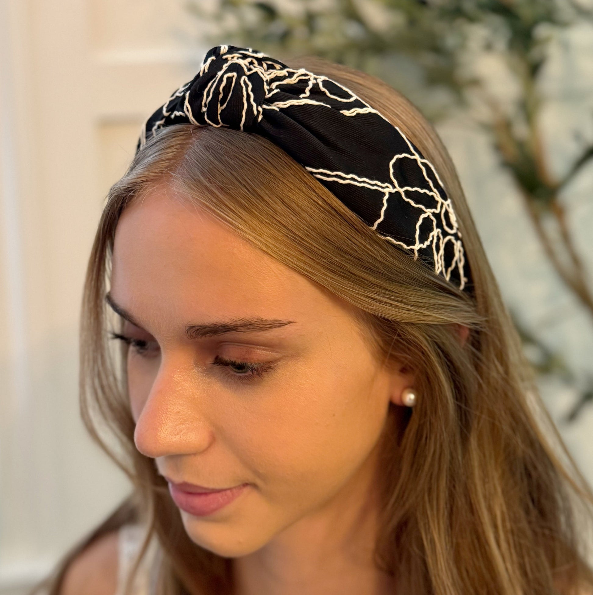 Classic Knot Stitch Detail Elegant Headband — Everyday Polished Hair Accessory - Headbands