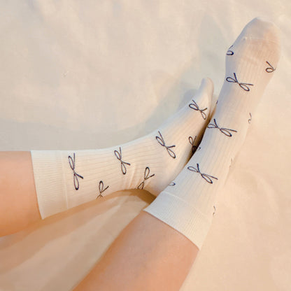Minimalist Bow Ankle Socks 2-Pack — Elegant Everyday Design - Socks
