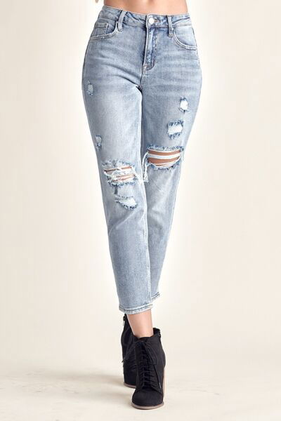 Distressed Slim Cropped Jeans for Women – MEDIUM outfit idea for women | Ro + Ivy