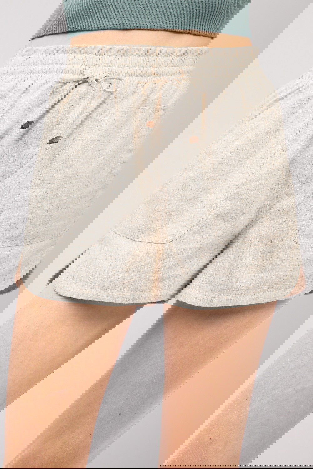 Drawstring Elastic Waist Linen Shorts – Oatmeal outfit idea for women | Ro + Ivy